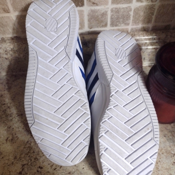 NWOT Men's Limited Edition K-Swiss White & Blue Shoes. Size 9 - Picture 5 of 6
